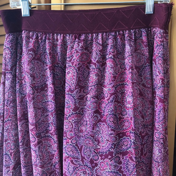 EUC Medium Lucy Skirt by LuLaRoe - Picture 3 of 6